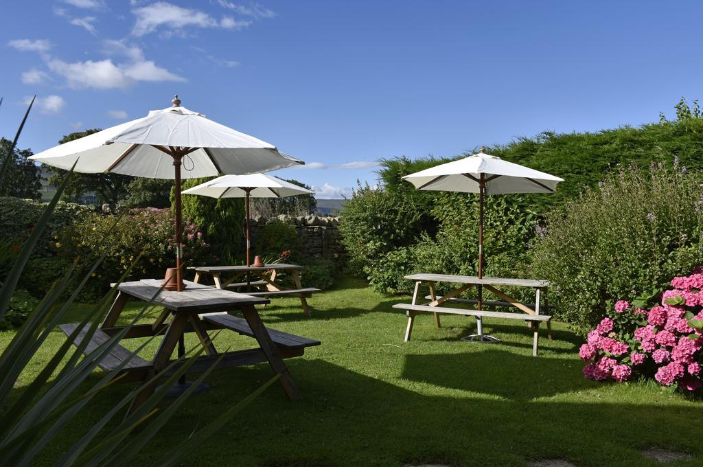 Bolton Arms Hotel Redmire Exterior photo